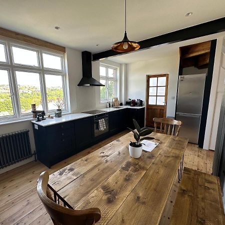 Stylish Unique 3 Bedroom House 哈斯丁 外观 照片
