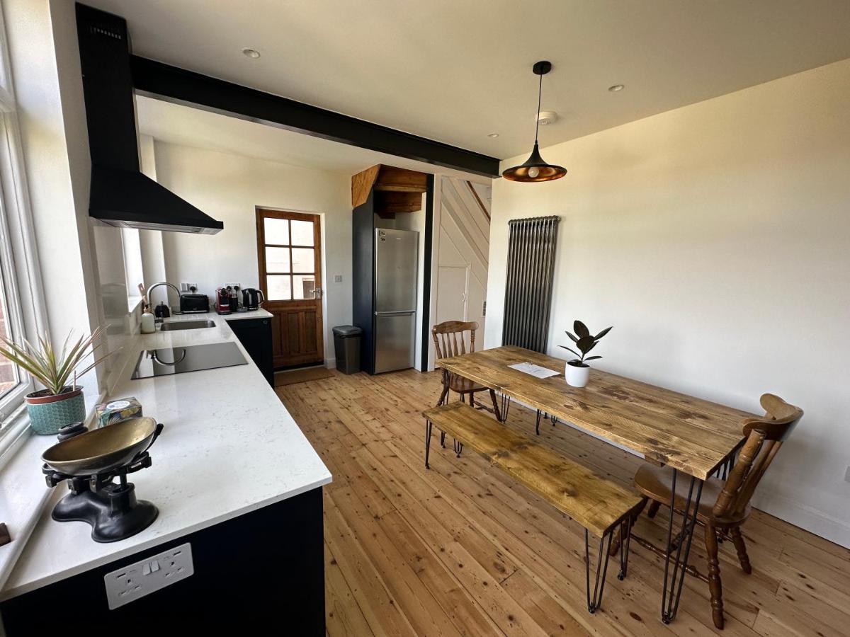 Stylish Unique 3 Bedroom House 哈斯丁 外观 照片